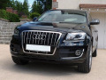 Moldura cromada de contorno de los antinieblas Audi Q5