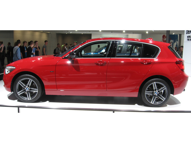 Moldura cromada de contorno de los cristales laterales BMW S&eacute;rie 1 F20 11-15