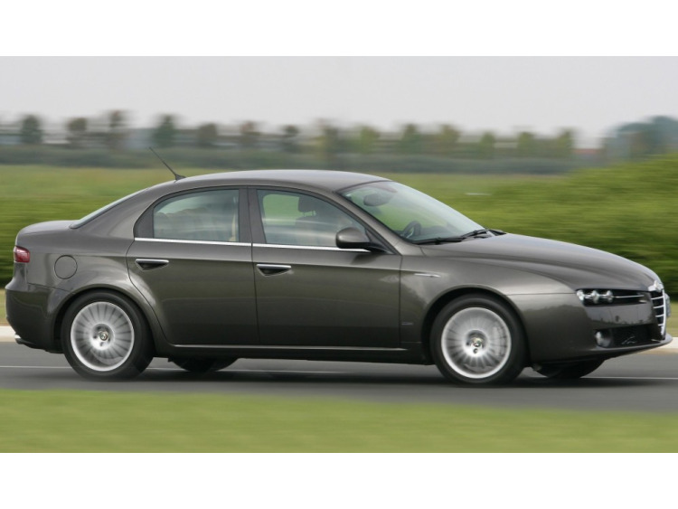 Moldura cromada de contorno inferior de los cristales laterales Alfa Romeo 159