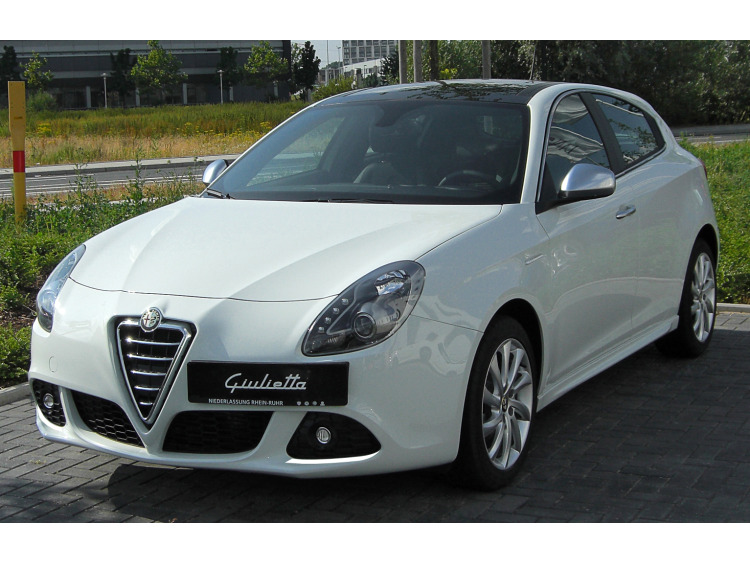 Moldura cromada para antinieblas Alfa Romeo Giullietta