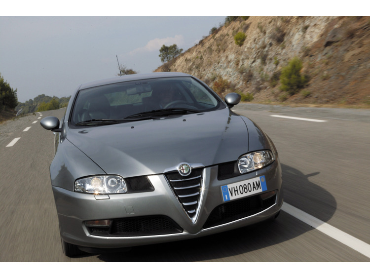 Moldura cromada para antinieblas Alfa Romeo GT