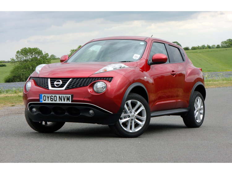 Moldura de calandria inferior cromada Nissan Juke