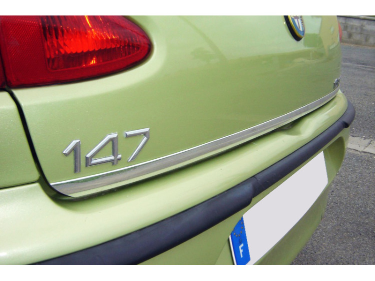 Moldura de maletero cromada Alfa Romeo 147