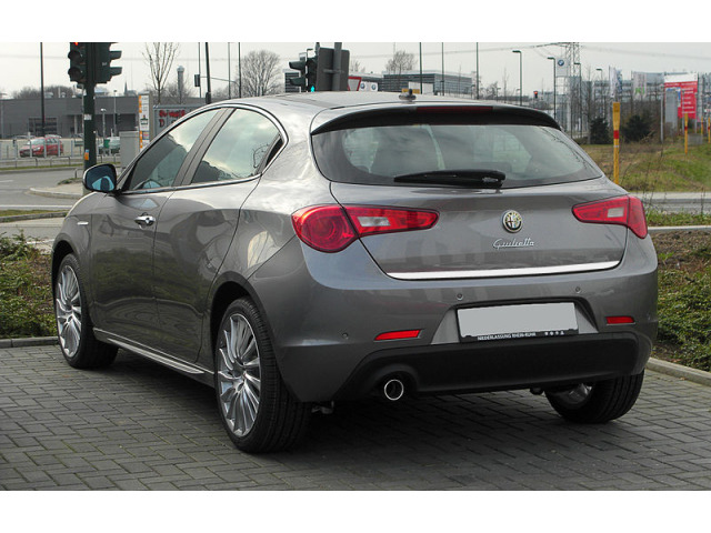 Moldura de maletero cromada Alfa Romeo Giullietta