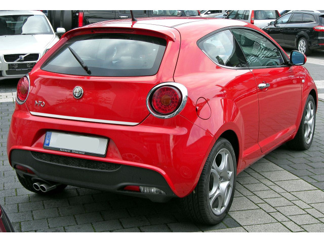 Moldura de maletero cromada Alfa Romeo Mito