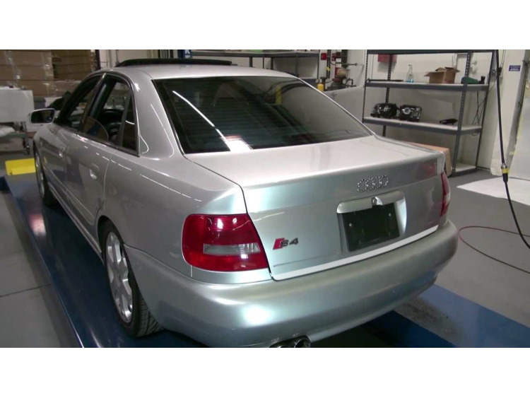Moldura de maletero cromada Audi A4 s&eacute;rie 1 94-98 & Audi A4 s&eacute;rie 1 phase 2 99-00