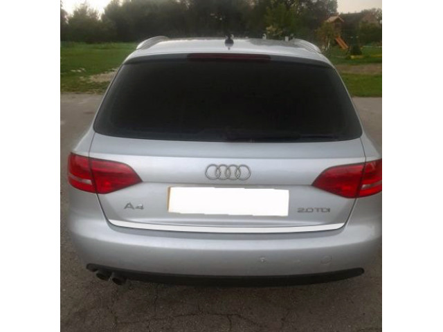 Moldura de maletero cromada Audi A4 série 3 avant 0811