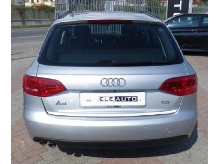 Moldura de maletero cromada Audi A4 s&eacute;rie 3 phase 2 avant 11-26