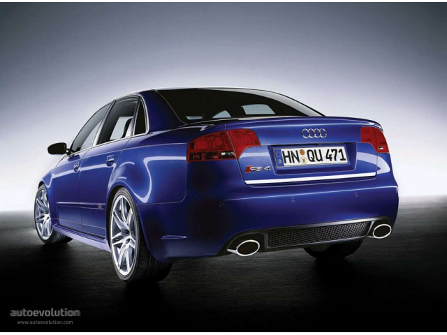 Moldura de maletero cromada Audi RS4 0508