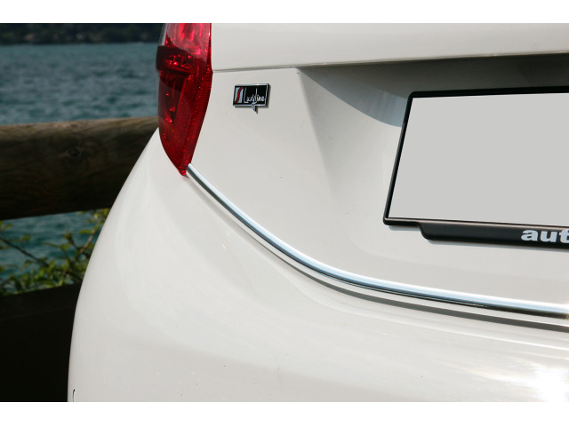 Moldura de maletero cromada Peugeot 208 1215  Peugeot 208 phase 2 1519