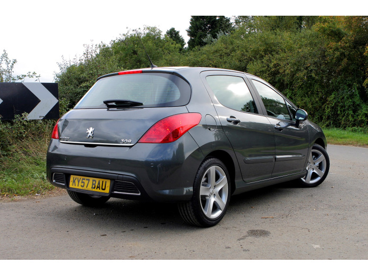 Moldura de maletero cromada Peugeot 308 07-13