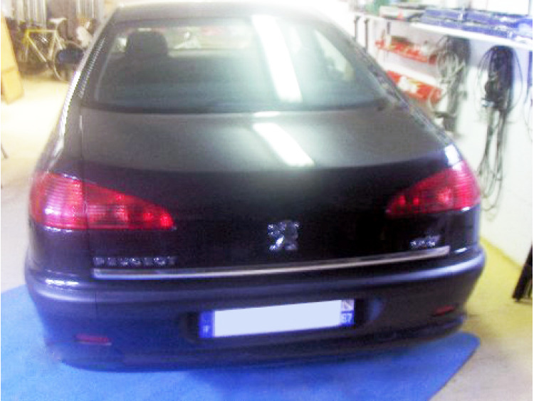 Moldura de maletero cromada Peugeot 607
