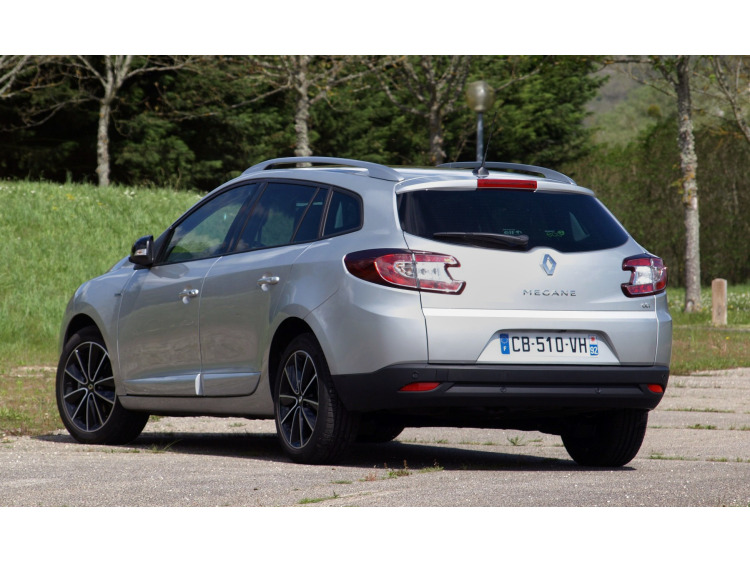 Moldura de maletero cromada Renault M&eacute;gane III estate 09-12